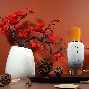 여자 아로마틱 피부균형리셋 다각도케어 에센스 60ml